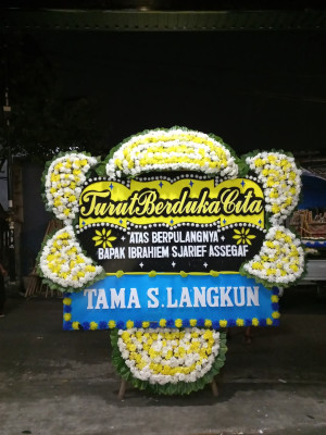 Papan Bunga Duka di Cigalontang
