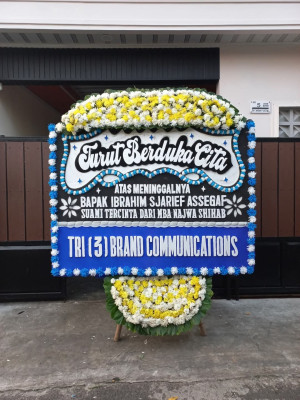Papan Bunga Duka di Cigalontang